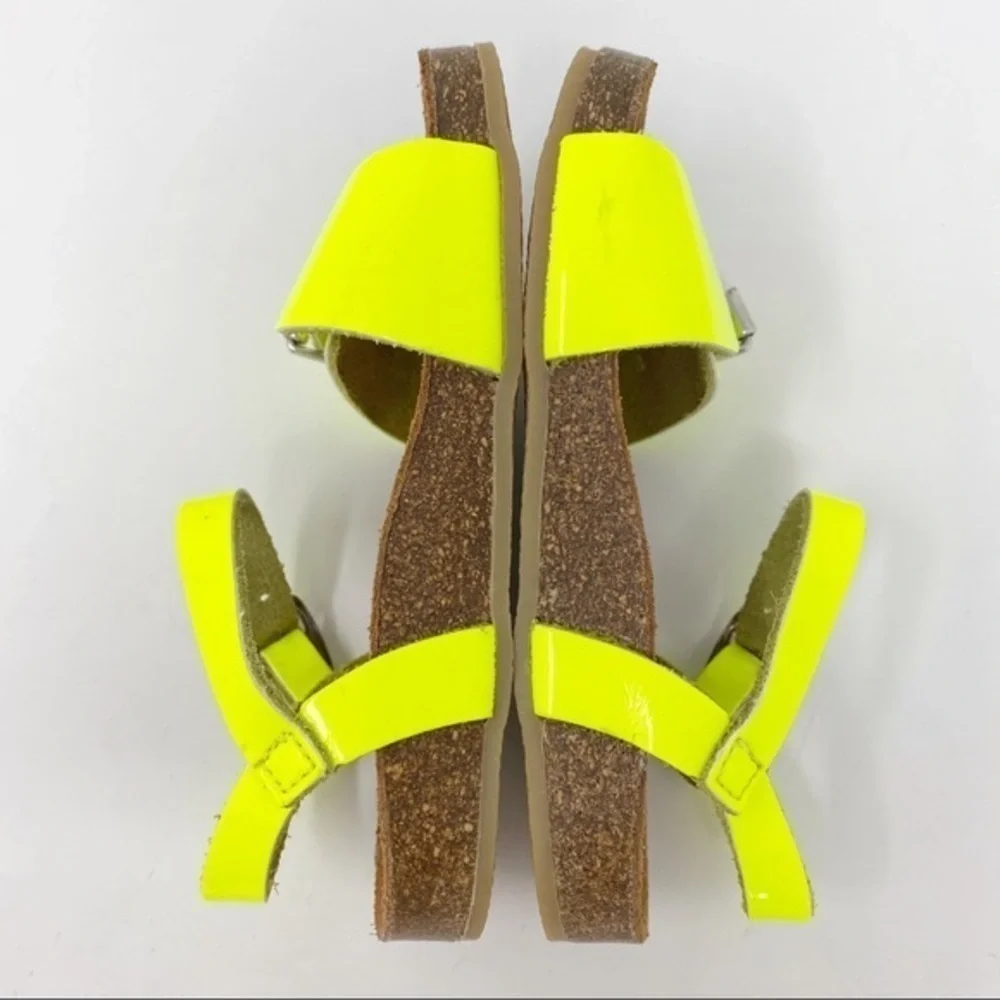 Zara Kids Sandals Yellow 6.5 US Toddler 22 EUR